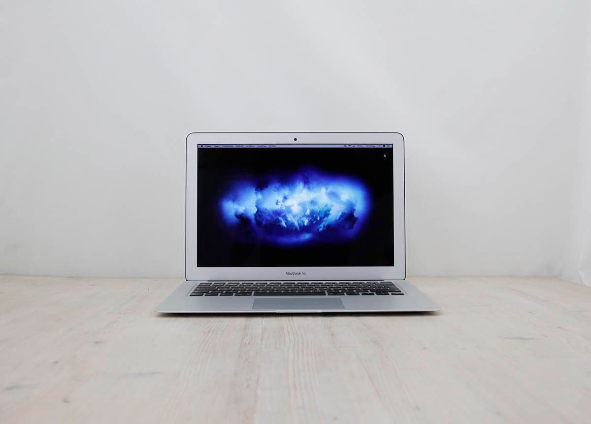 Apple MacBook Air 13" Core i5 (2 πυρήνες) 1.6Ghz (Early 2015)
