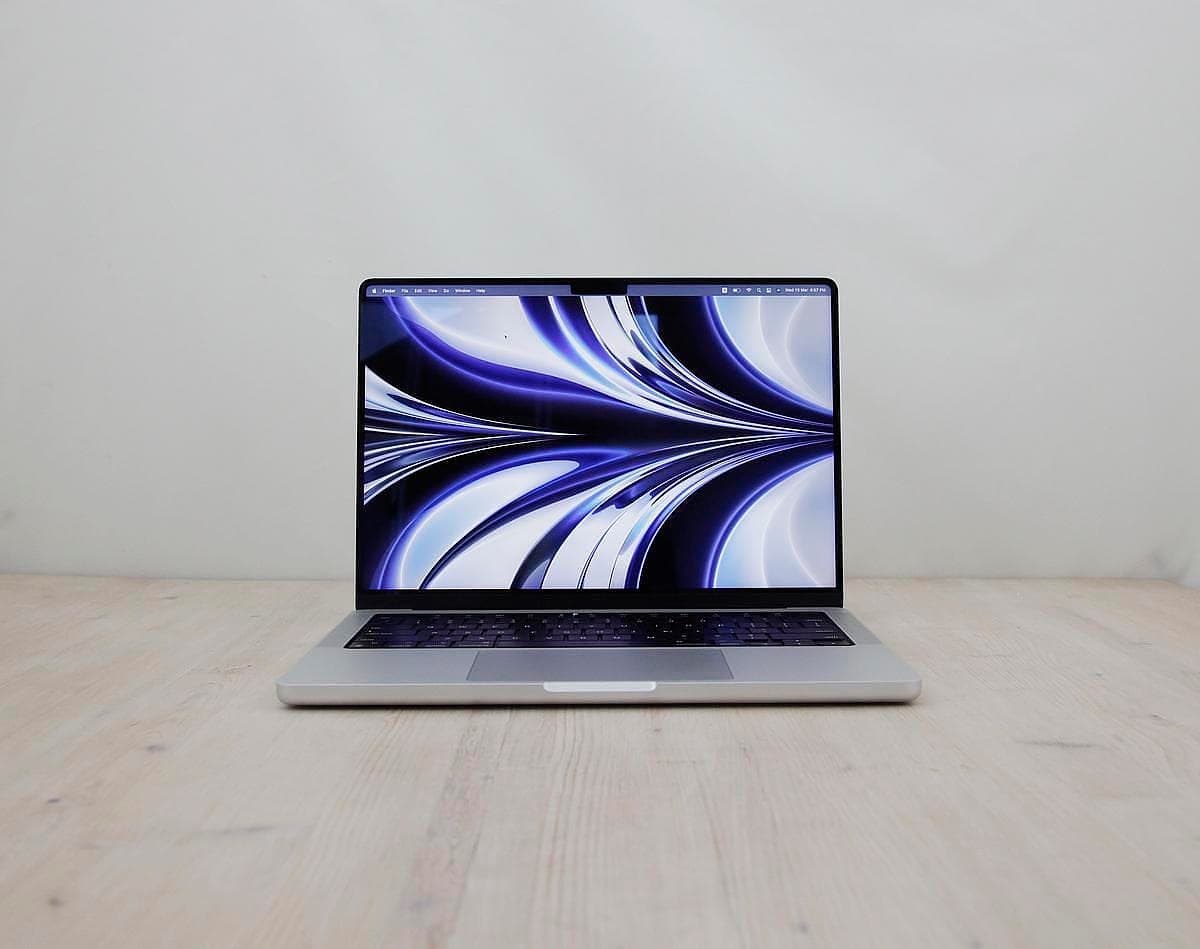 Apple MacBook Pro 14" (10 πυρήνες) 3.2Ghz M1 PRO (16 GPU / 2021) Καλή κατάσταση