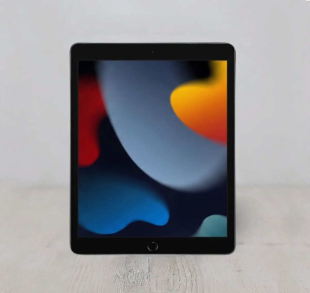 Apple iPad 10.2" 9th Gen WiFi (64GB / 2021)